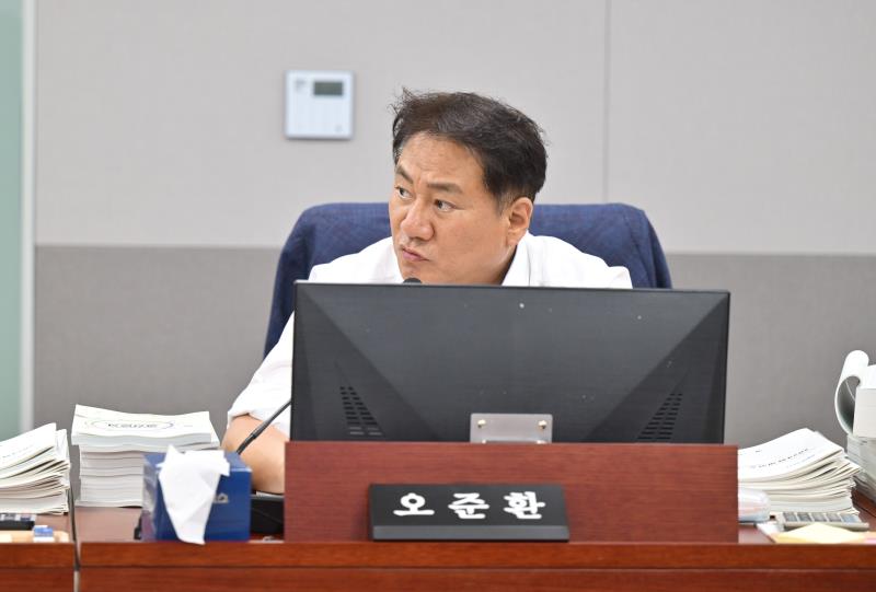 제384회 임시회 제1차 경기도청예산결산특별위원회_3