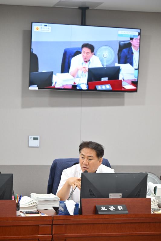 제384회 임시회 제1차 경기도청예산결산특별위원회_4