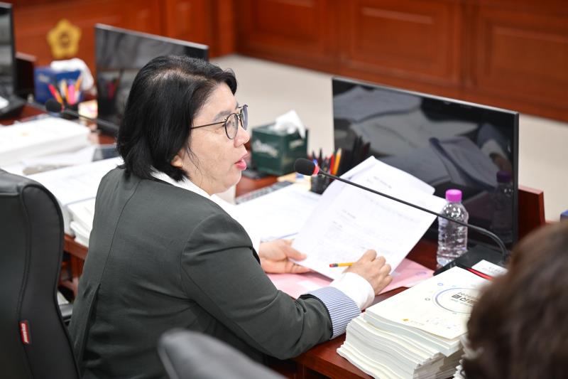 제384회 임시회 제1차 경기도청예산결산특별위원회_8