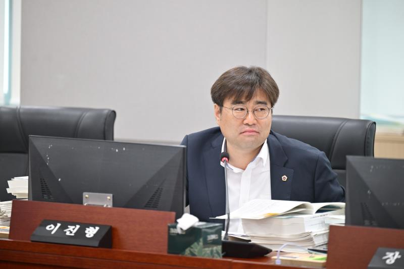 제384회 임시회 제1차 경기도청예산결산특별위원회_3