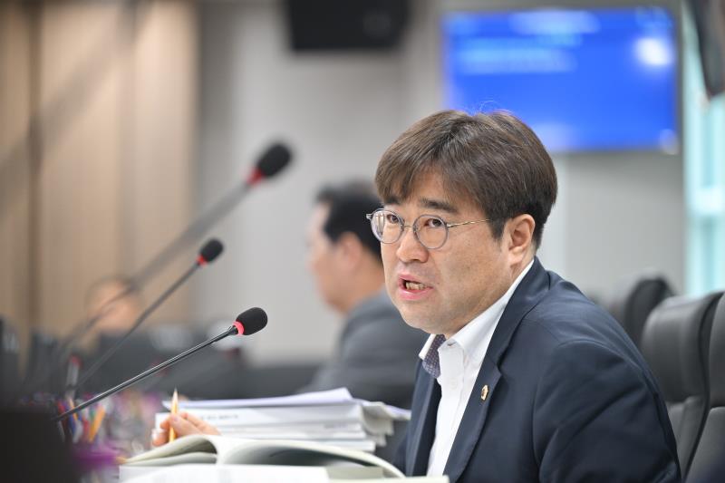 제384회 임시회 제1차 경기도청예산결산특별위원회_6