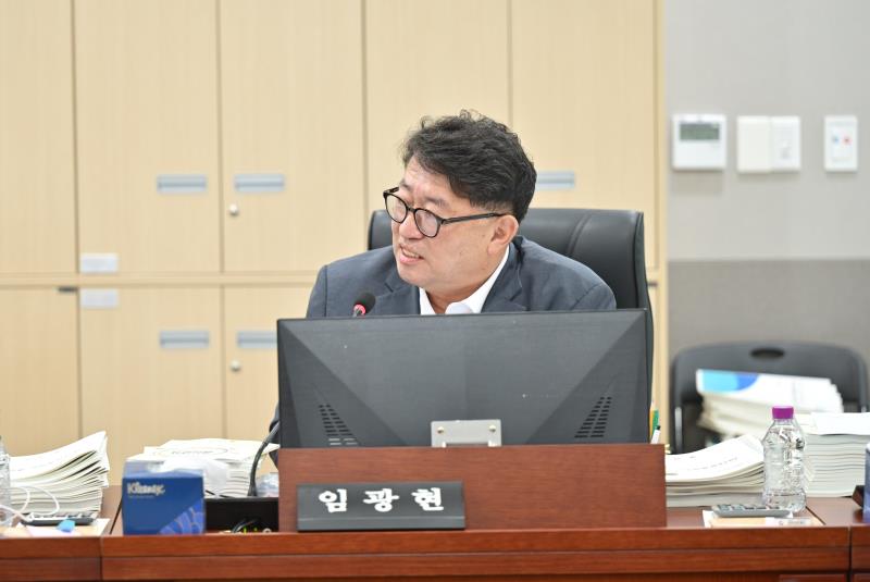 제384회 임시회 제1차 경기도청예산결산특별위원회_4