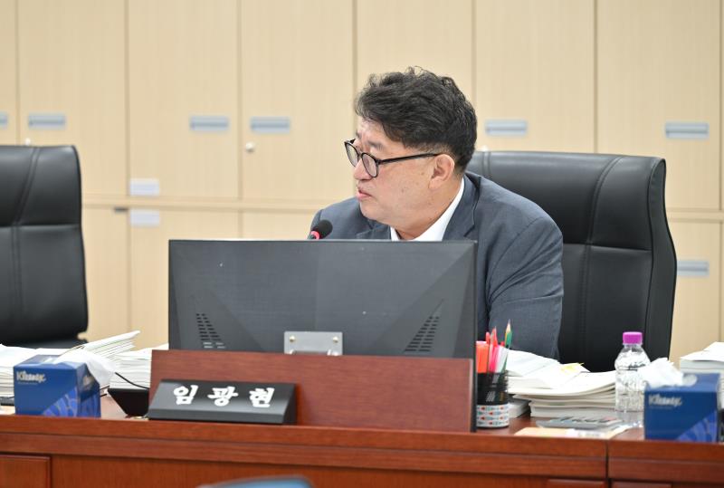 제384회 임시회 제1차 경기도청예산결산특별위원회_5
