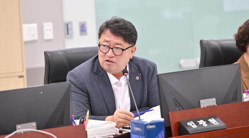 제384회 임시회 제1차 경기도청예산결산특별위원회_6