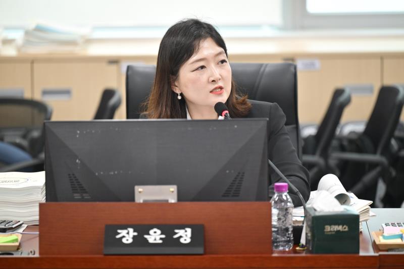 제384회 임시회 제1차 경기도청예산결산특별위원회_8