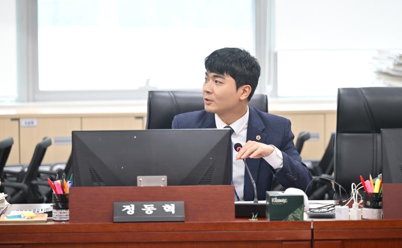 제384회 임시회 제1차 경기도청예산결산특별위원회_2
