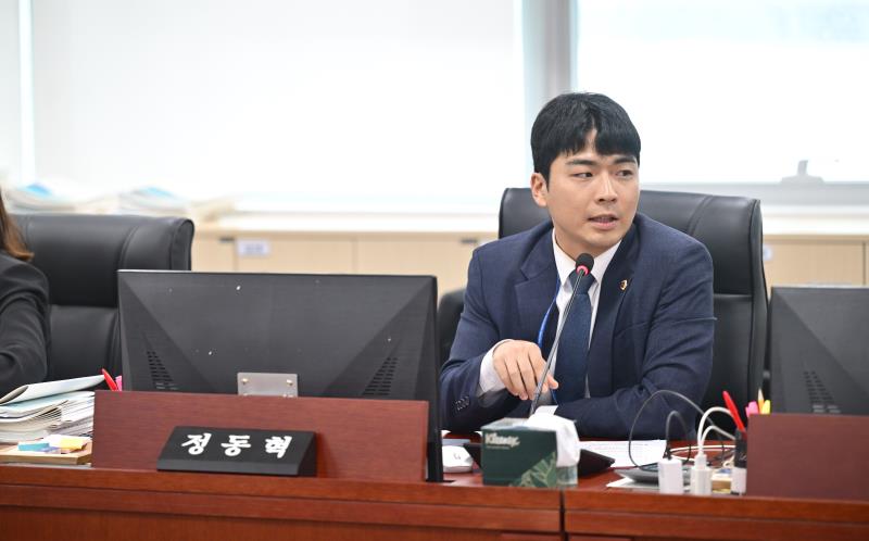 제384회 임시회 제1차 경기도청예산결산특별위원회_4