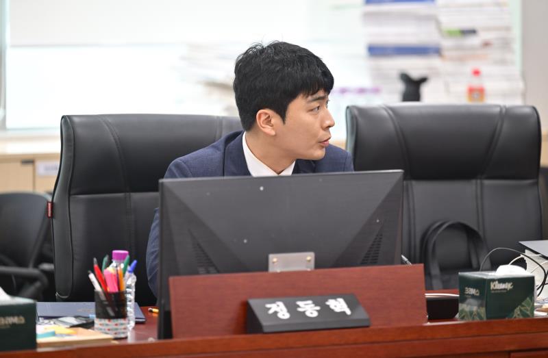 제384회 임시회 제1차 경기도청예산결산특별위원회_6