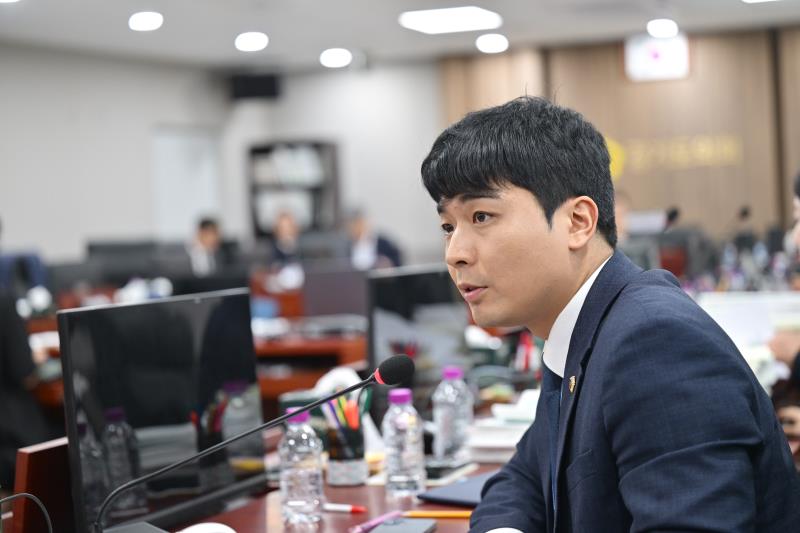 제384회 임시회 제1차 경기도청예산결산특별위원회_7