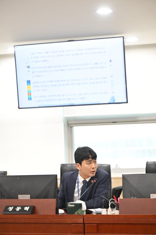 제384회 임시회 제1차 경기도청예산결산특별위원회_10