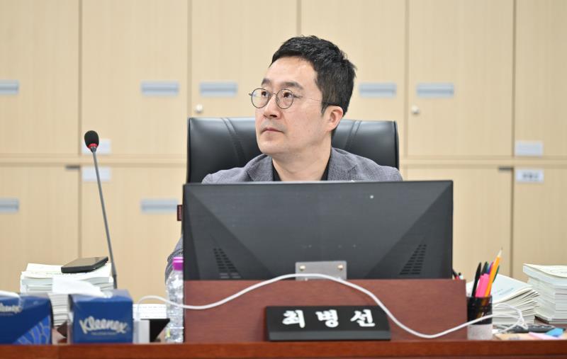 제384회 임시회 제1차 경기도청예산결산특별위원회_3