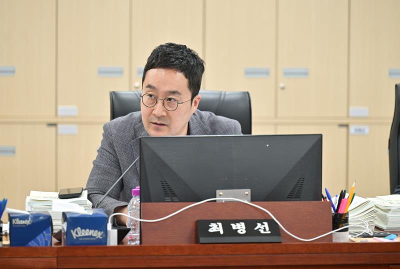 제384회 임시회 제1차 경기도청예산결산특별위원회_5