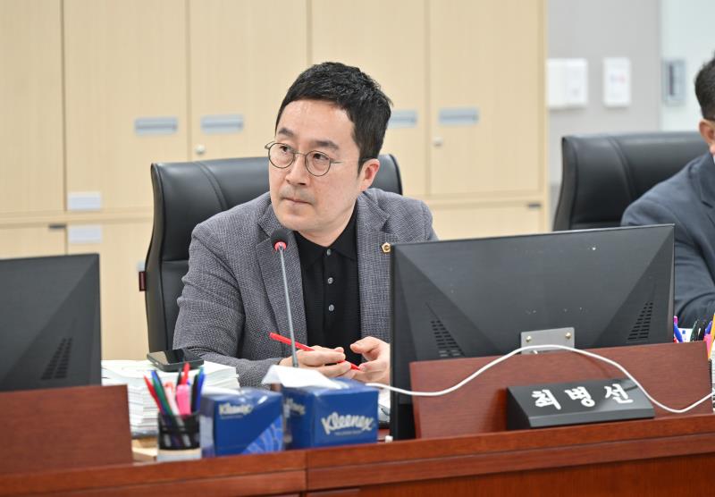 제384회 임시회 제1차 경기도청예산결산특별위원회_7
