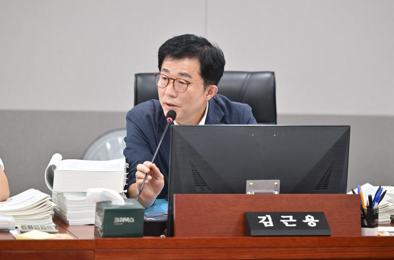 제384회 임시회 제1차 경기도청예산결산특별위원회_5