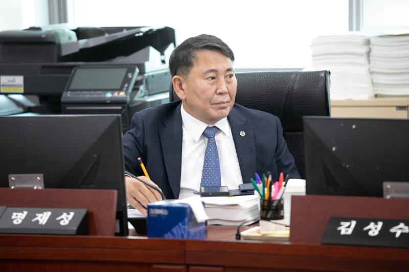 제384회 임시회 제2차 경기도청예산결산특별위윈회 _5