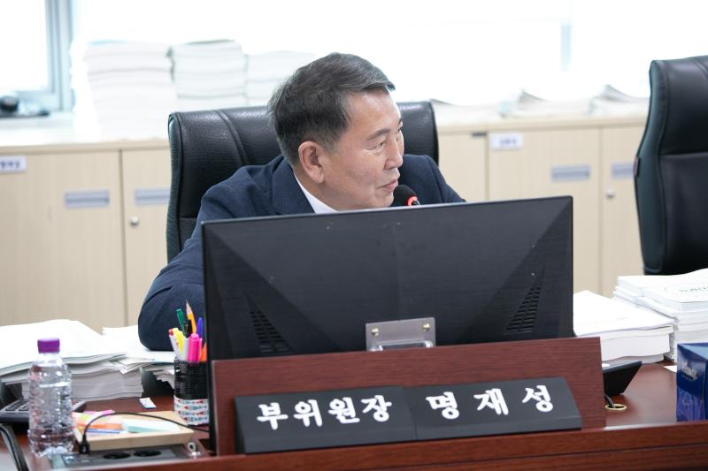 제384회 임시회 제2차 경기도청예산결산특별위윈회 _9