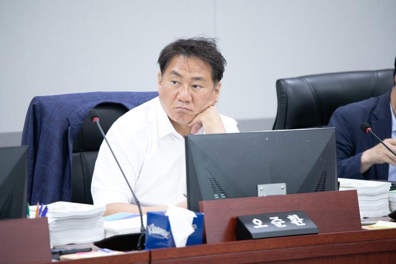 제384회 임시회 제2차 경기도청예산결산특별위윈회 _3