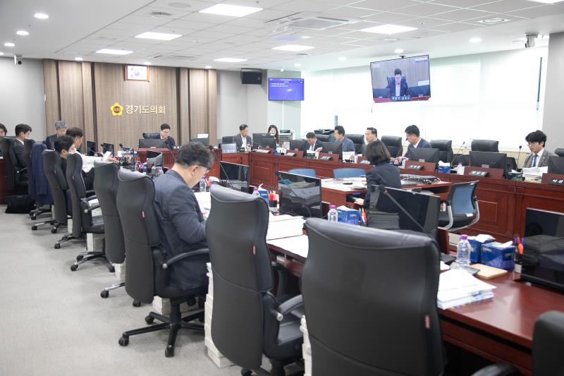 제384회 임시회 제2차 경기도청예산결산특별위윈회 _4