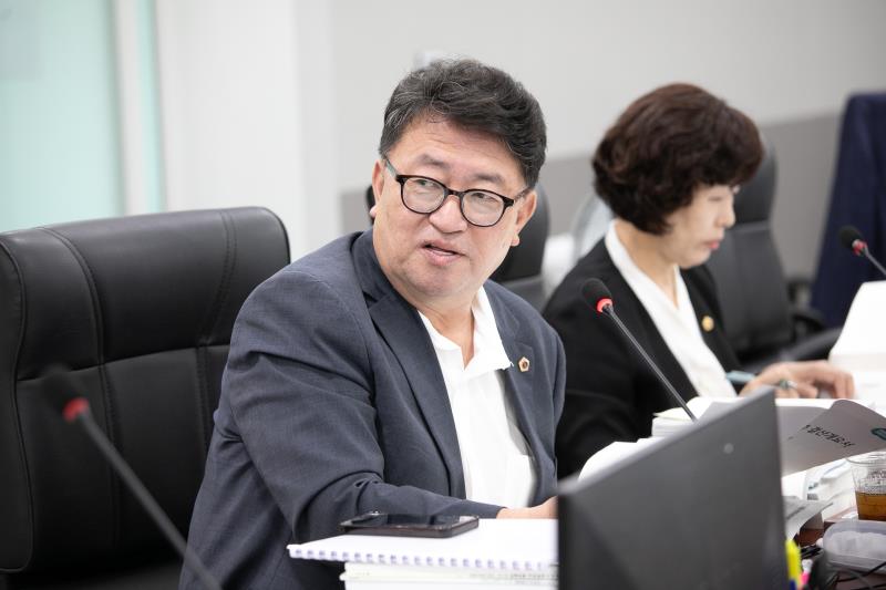 제384회 임시회 제2차 경기도청예산결산특별위윈회 _5