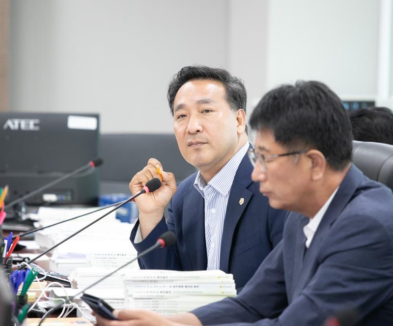 제384회 임시회 제2차 경기도청예산결산특별위윈회 _5