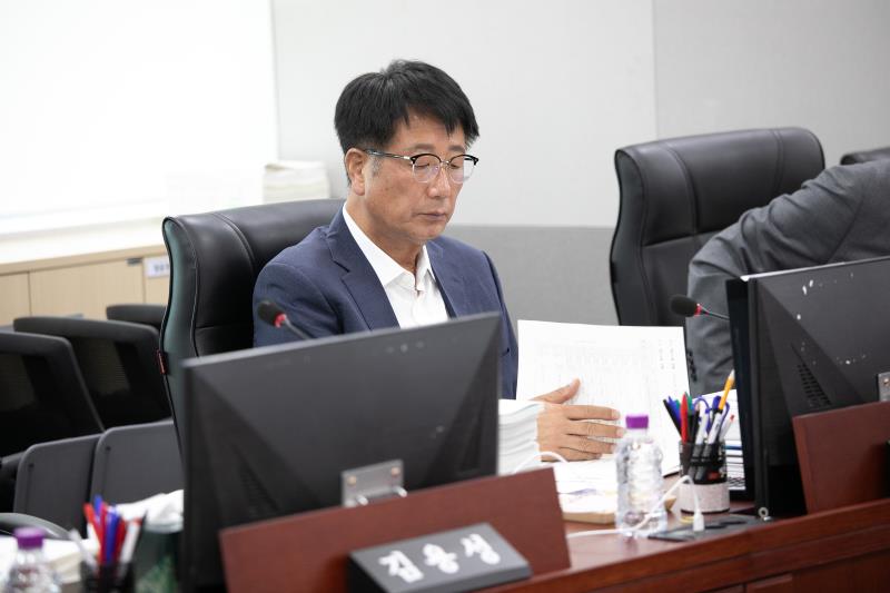 제384회 임시회 제2차 경기도청예산결산특별위윈회 _3