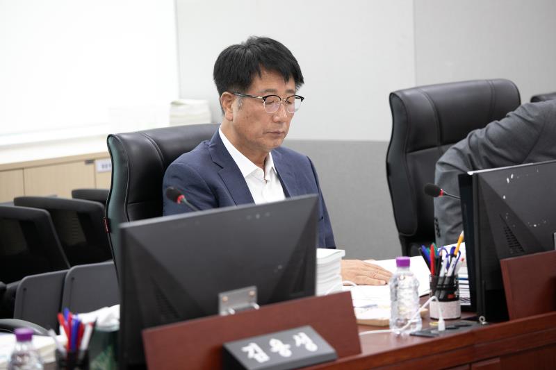 제384회 임시회 제2차 경기도청예산결산특별위윈회 _4