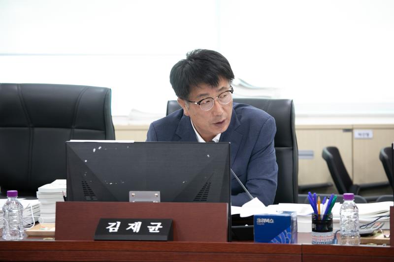 제384회 임시회 제2차 경기도청예산결산특별위윈회 _6