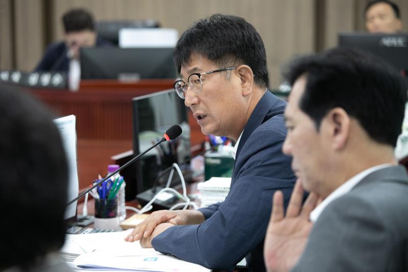 제384회 임시회 제2차 경기도청예산결산특별위윈회 _10