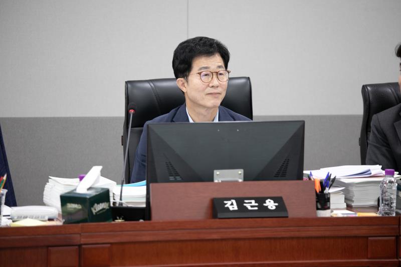 제384회 임시회 제2차 경기도청예산결산특별위윈회 _5