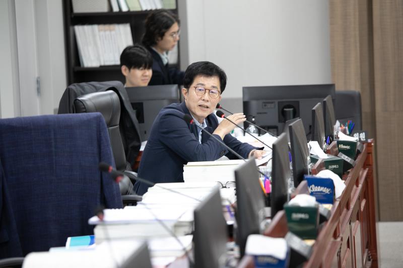 제384회 임시회 제2차 경기도청예산결산특별위윈회 _10