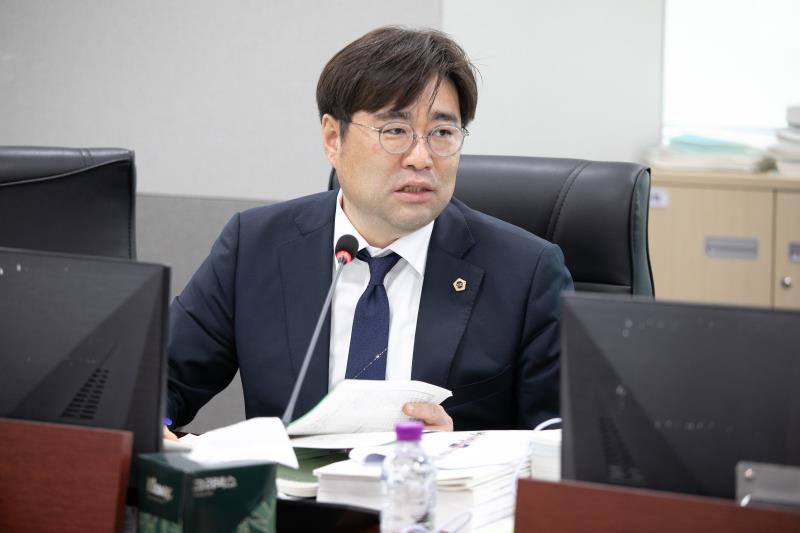 제384회 임시회 제2차 경기도청예산결산특별위윈회 _7