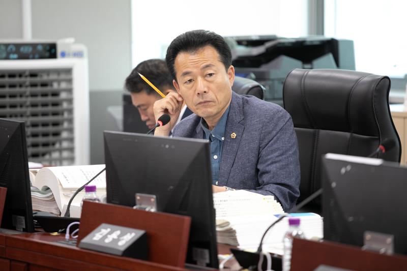 제384회 임시회 제2차 경기도청예산결산특별위윈회 _7