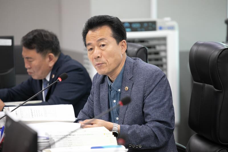 제384회 임시회 제2차 경기도청예산결산특별위윈회 _10