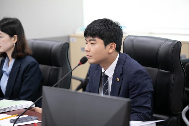 제384회 임시회 제2차 경기도청예산결산특별위윈회 _5