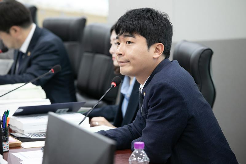 제384회 임시회 제2차 경기도청예산결산특별위윈회 _7