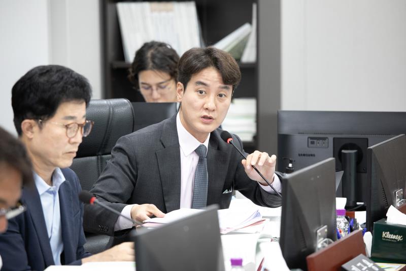 제384회 임시회 제2차 경기도청예산결산특별위윈회 _5