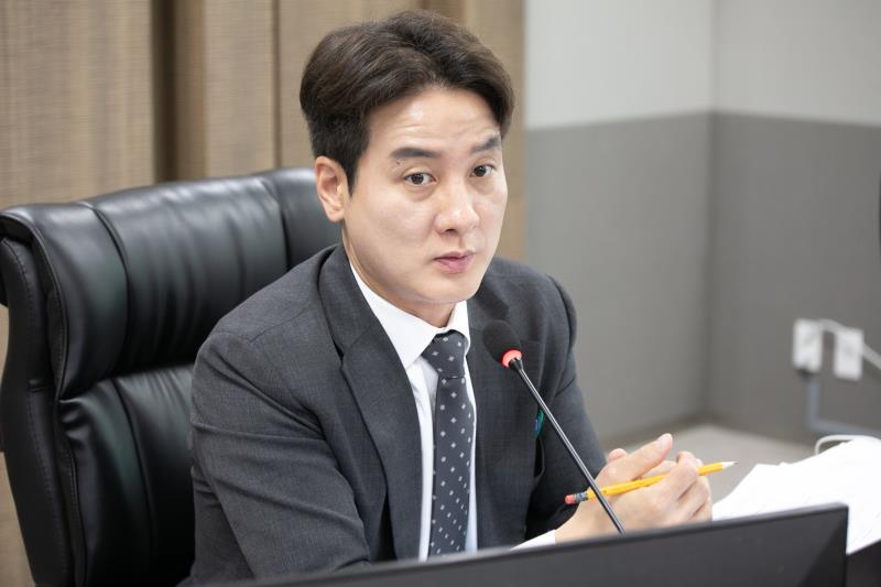제384회 임시회 제3차 경기도청예산결산특별위윈회_7