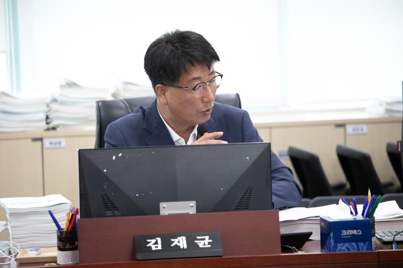 제384회 임시회 제3차 경기도청예산결산특별위윈회_2