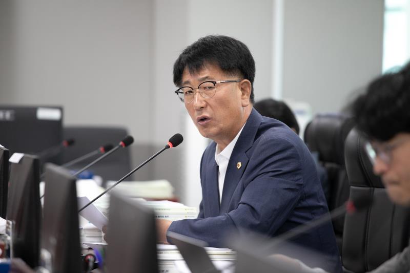 제384회 임시회 제3차 경기도청예산결산특별위윈회_6