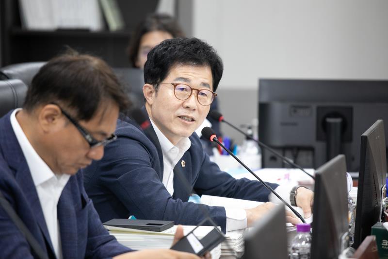 제384회 임시회 제3차 경기도청예산결산특별위윈회_2