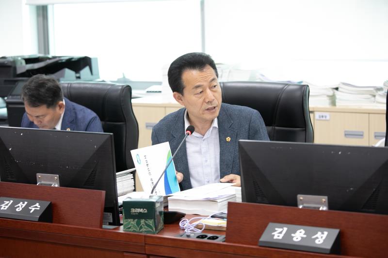 제384회 임시회 제3차 경기도청예산결산특별위윈회_4