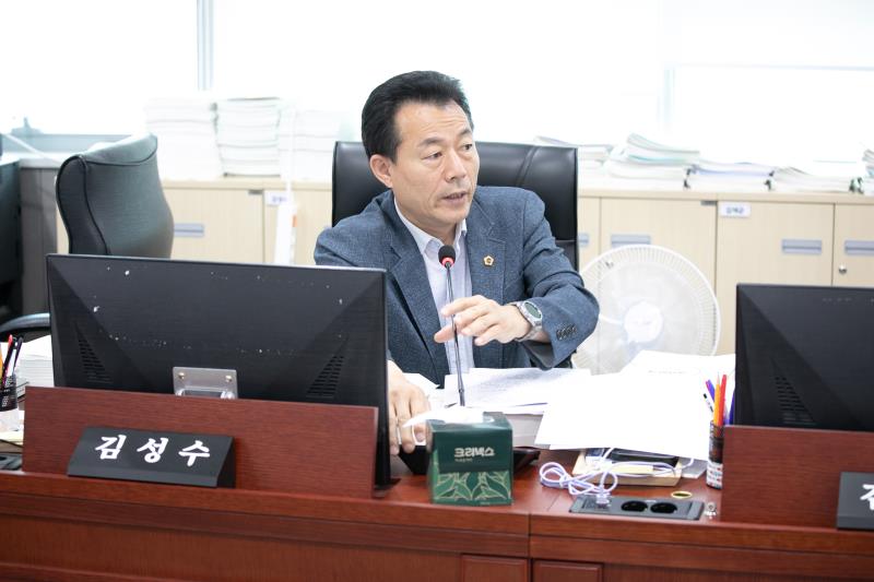 제384회 임시회 제3차 경기도청예산결산특별위윈회_6
