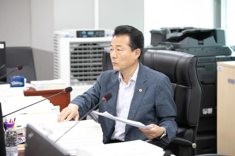 제384회 임시회 제3차 경기도청예산결산특별위윈회_10