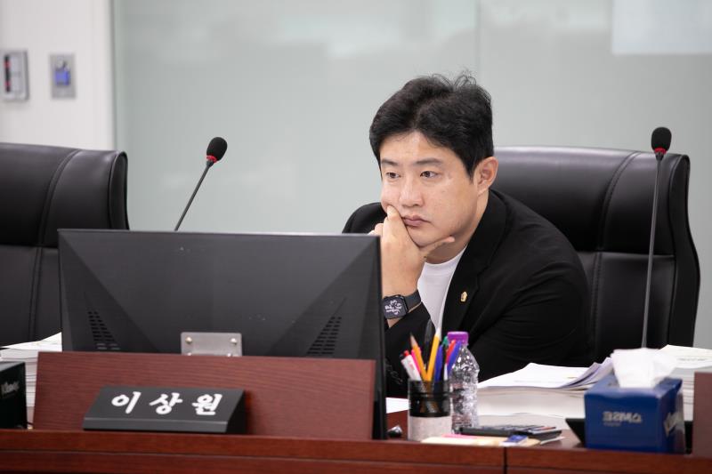 제384회 임시회 제3차 경기도청예산결산특별위윈회_6