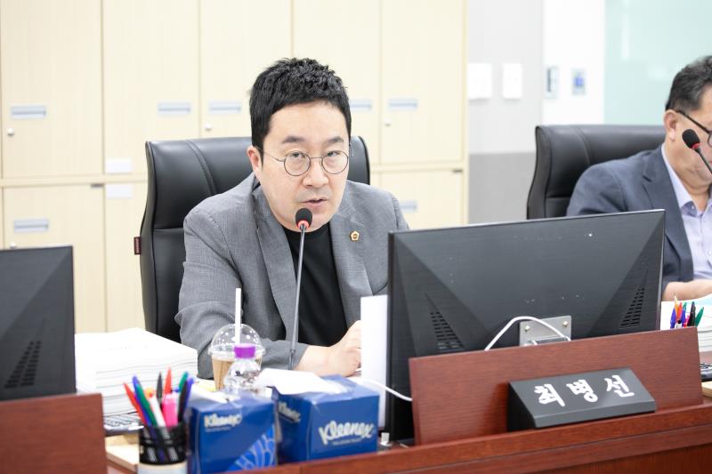 제384회 임시회 제3차 경기도청예산결산특별위윈회_2