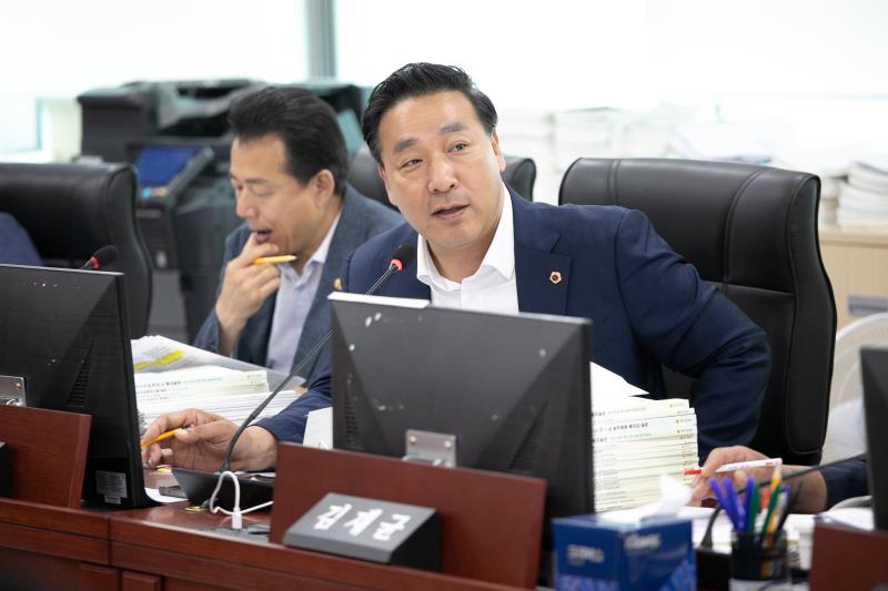 제384회 임시회 제3차 경기도청예산결산특별위윈회_2