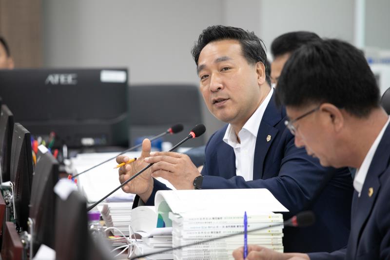 제384회 임시회 제3차 경기도청예산결산특별위윈회_7