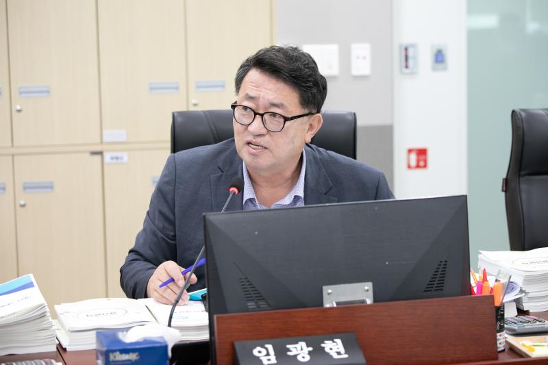 제384회 임시회 제3차 경기도청예산결산특별위윈회_3
