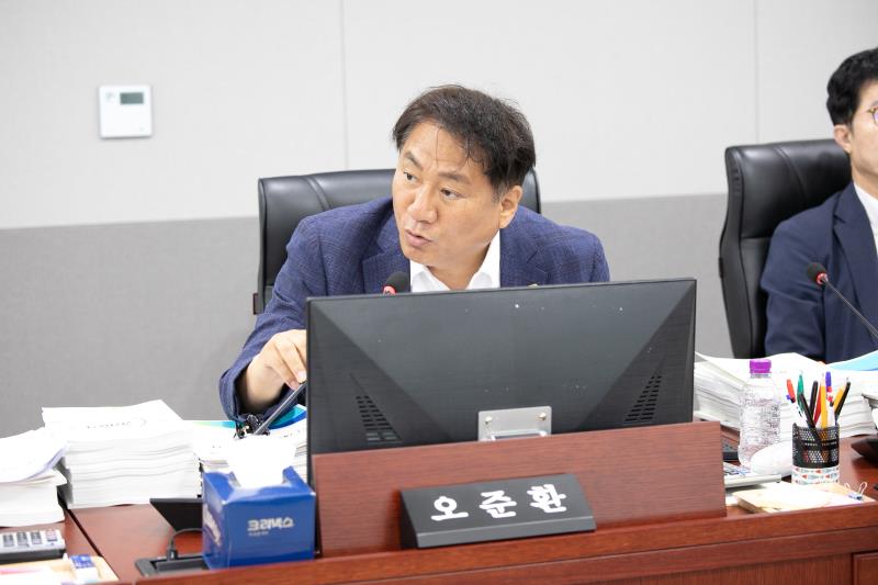 제384회 임시회 제3차 경기도청예산결산특별위윈회_8