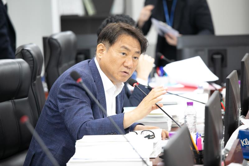 제384회 임시회 제3차 경기도청예산결산특별위윈회_10